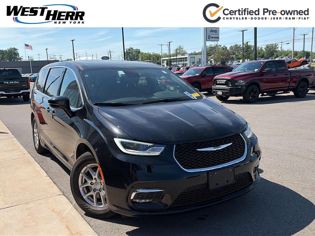 Certified 2025 Chrysler Pacifica Select Van