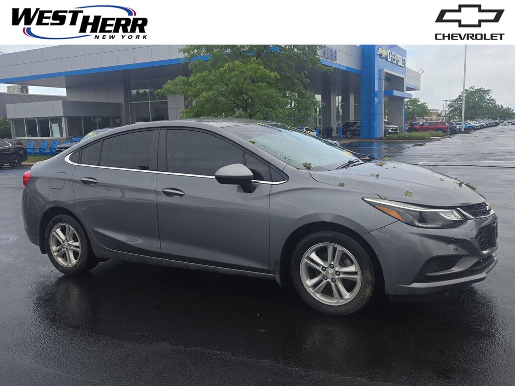 Used 2018 Chevrolet Cruze LT Sedan