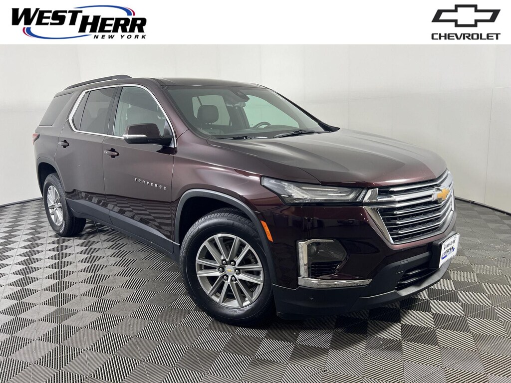 Used 2023 Chevrolet Traverse LT Cloth SUV