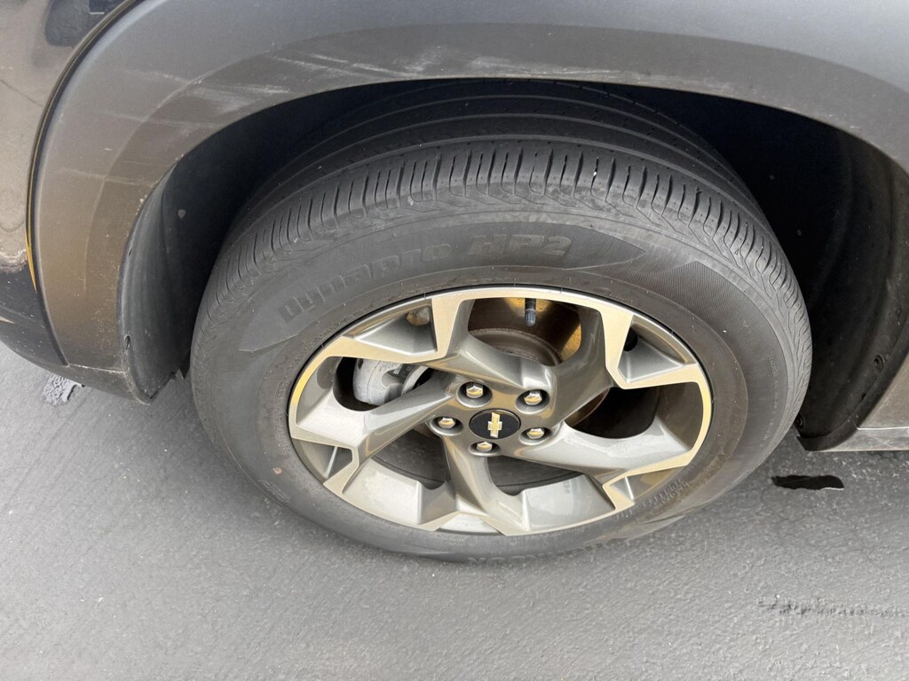Used 2024 Chevrolet Trax LT SUV
