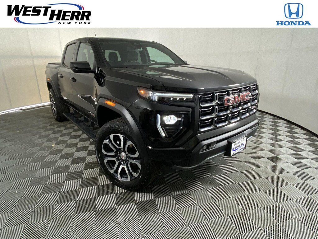 Used 2024 GMC Canyon 4WD AT4 Truck