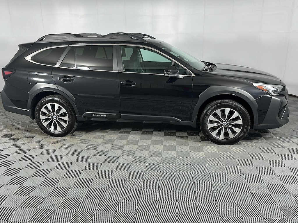 Used 2024 Subaru Outback Limited SUV