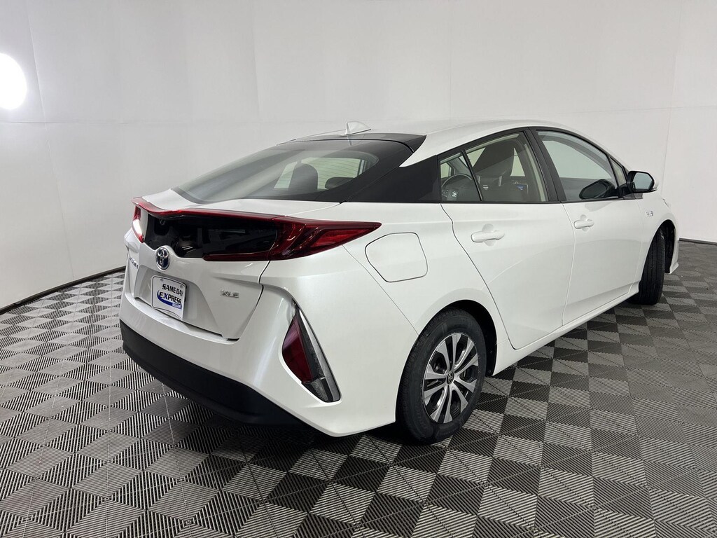 Used 2022 Toyota Prius Prime XLE Hatchback