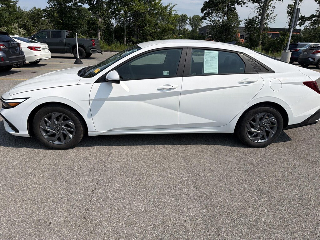 Used 2024 Hyundai Elantra SEL Sedan