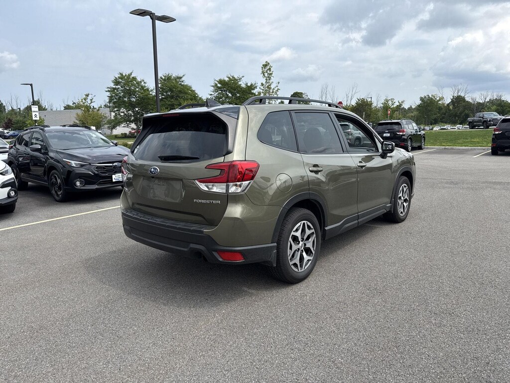 Used 2024 Subaru Forester Premium SUV