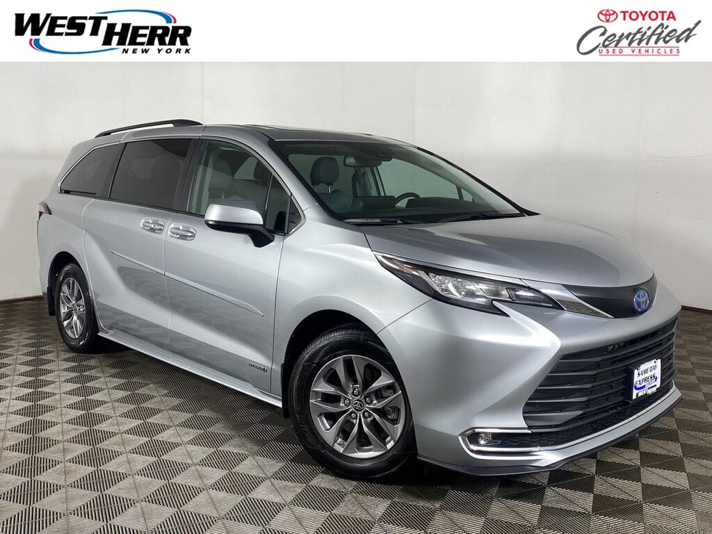 Certified 2021 Toyota Sienna XLE Van