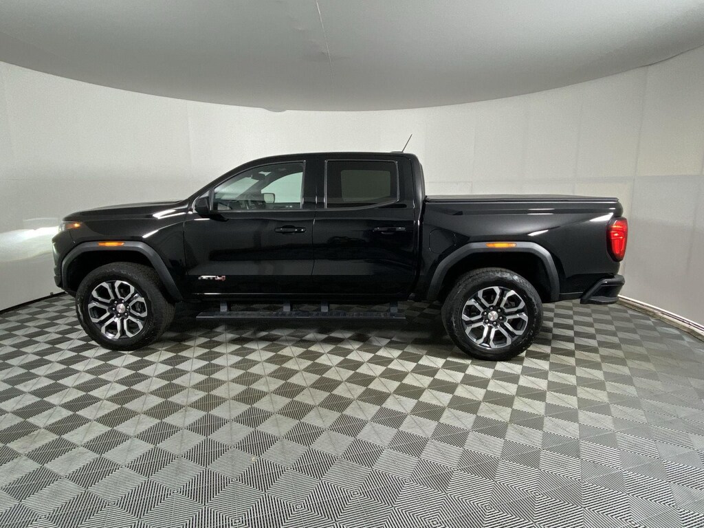 Used 2024 GMC Canyon 4WD AT4 Truck