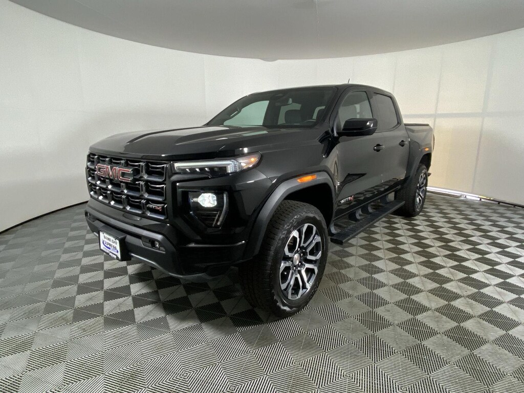 Used 2024 GMC Canyon 4WD AT4 Truck
