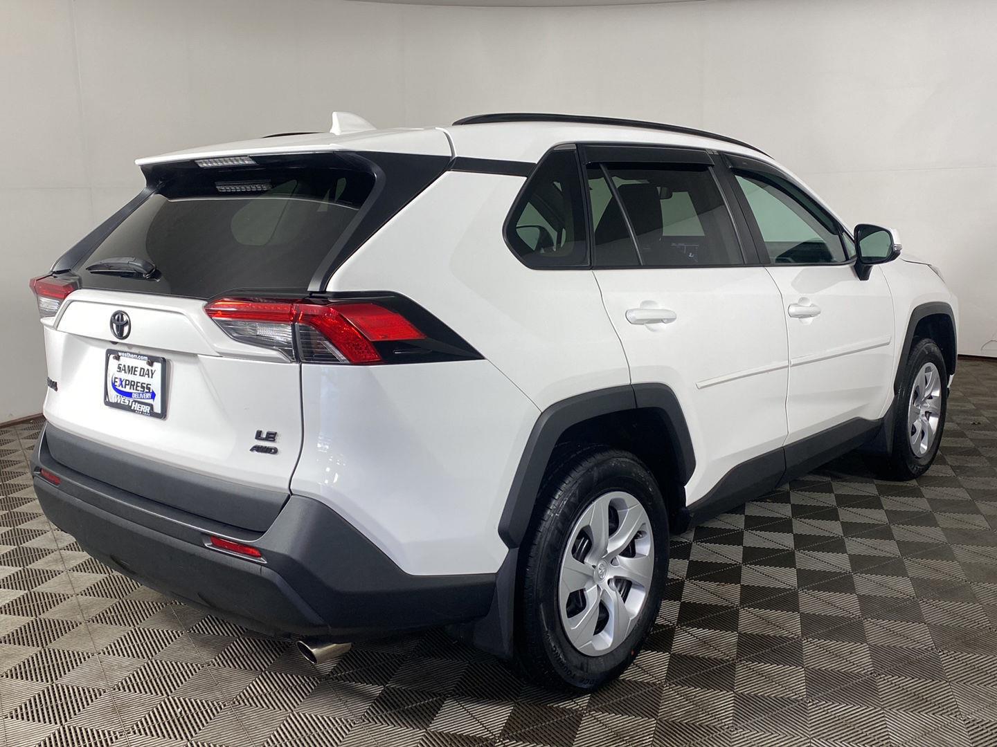 Used 2020 Toyota RAV4 LE SUV