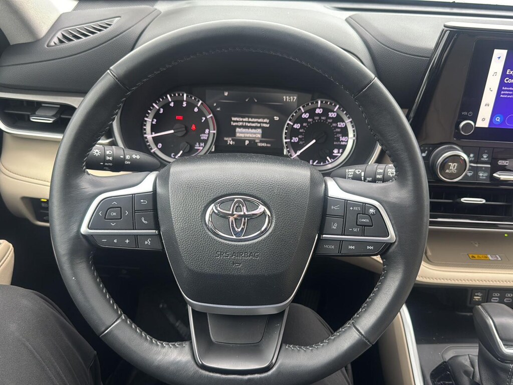 Used 2024 Toyota Highlander XLE SUV