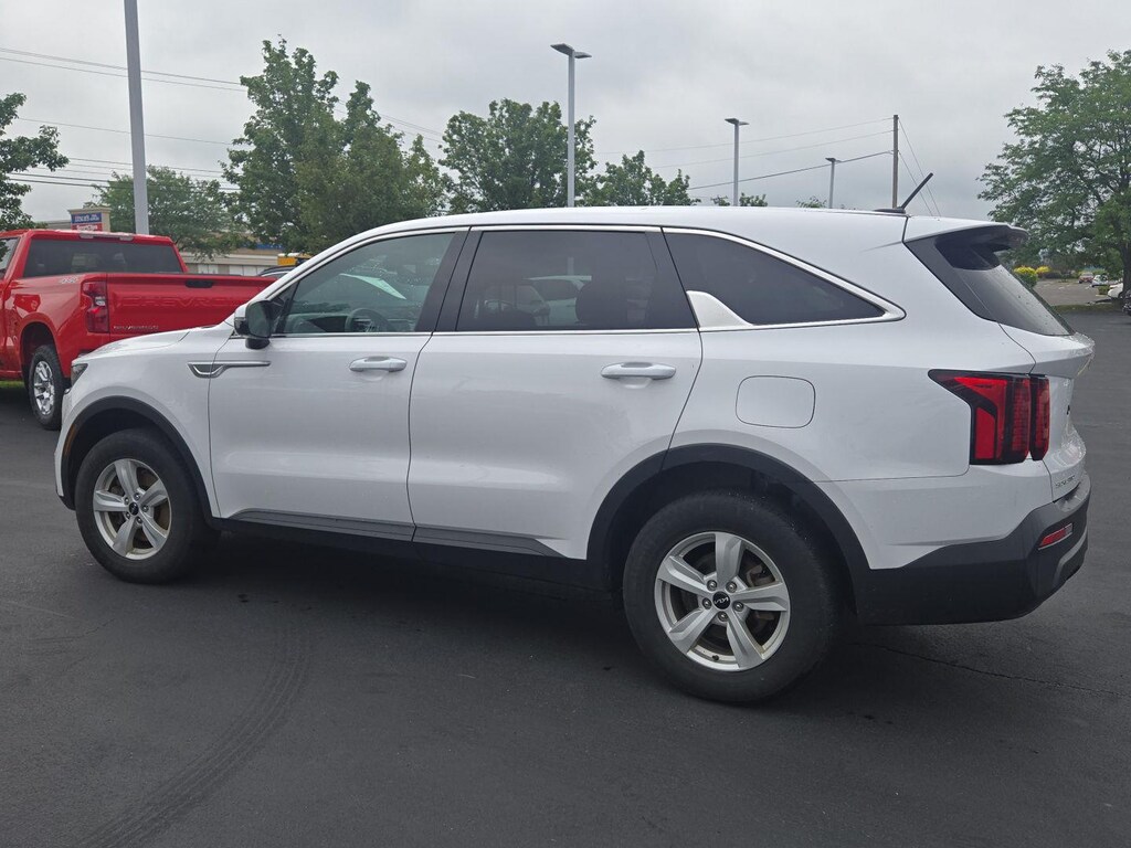 Used 2023 Kia Sorento LX SUV