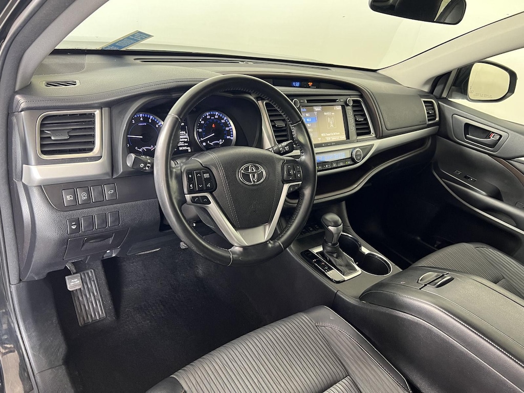 Used 2018 Toyota Highlander LE Plus SUV