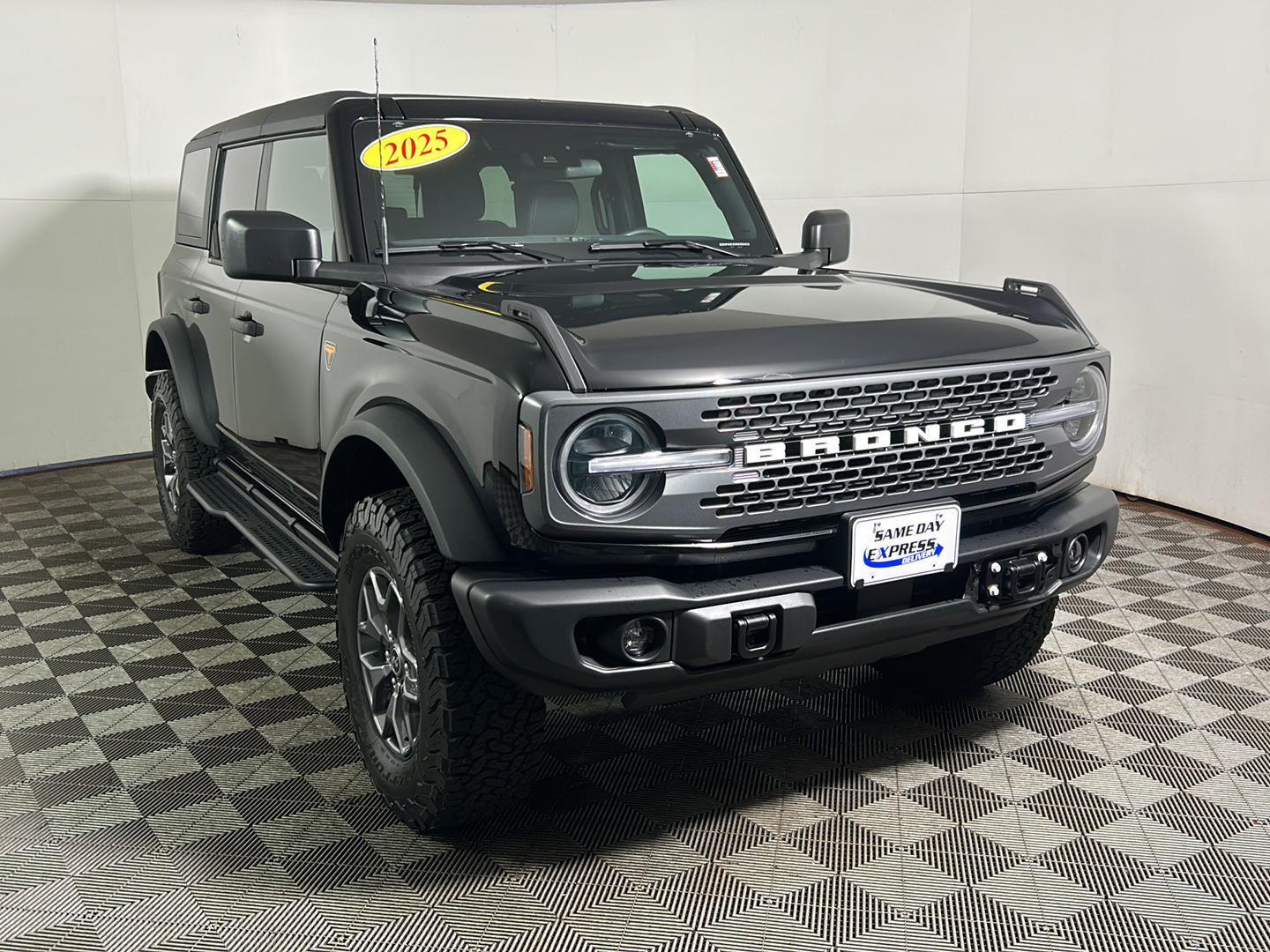 Used 2025 Ford Bronco Badlands SUV