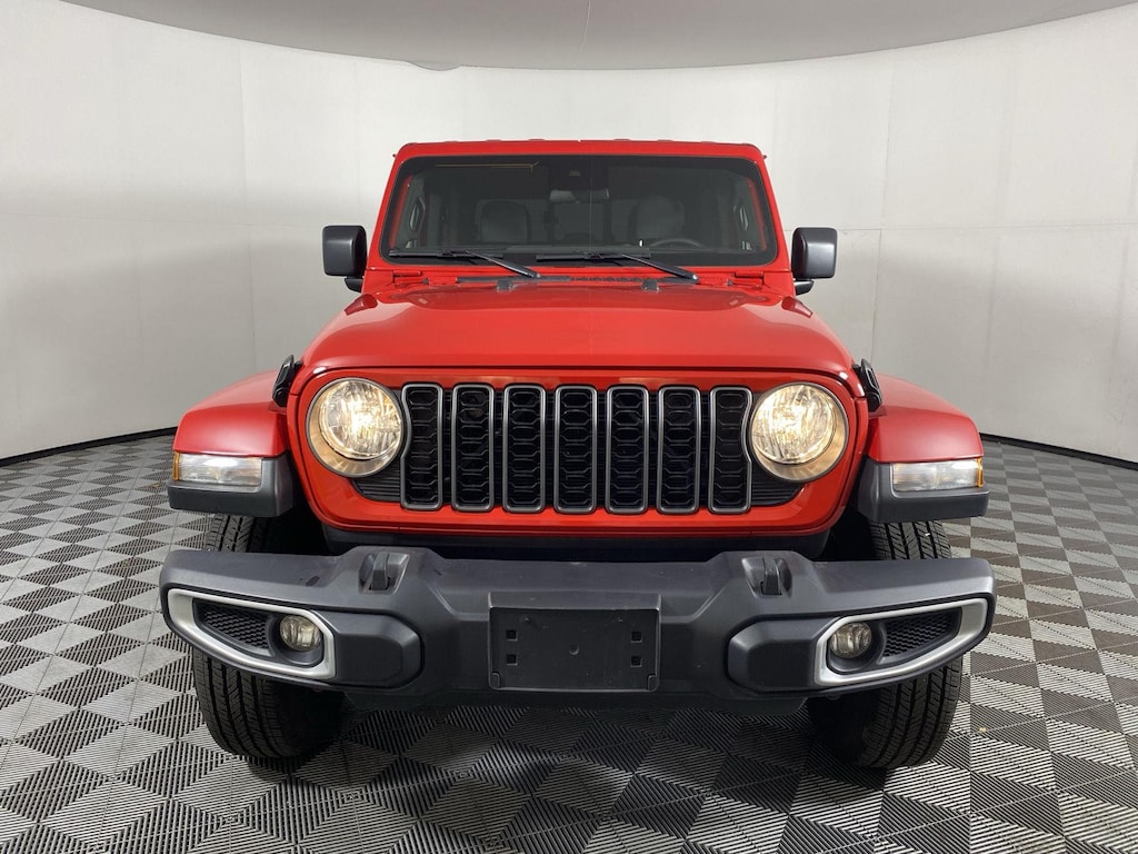 Used 2025 Jeep Gladiator Texas Trail Truck