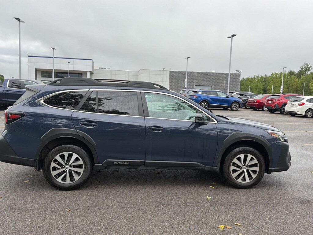 Used 2025 Subaru Outback Premium SUV
