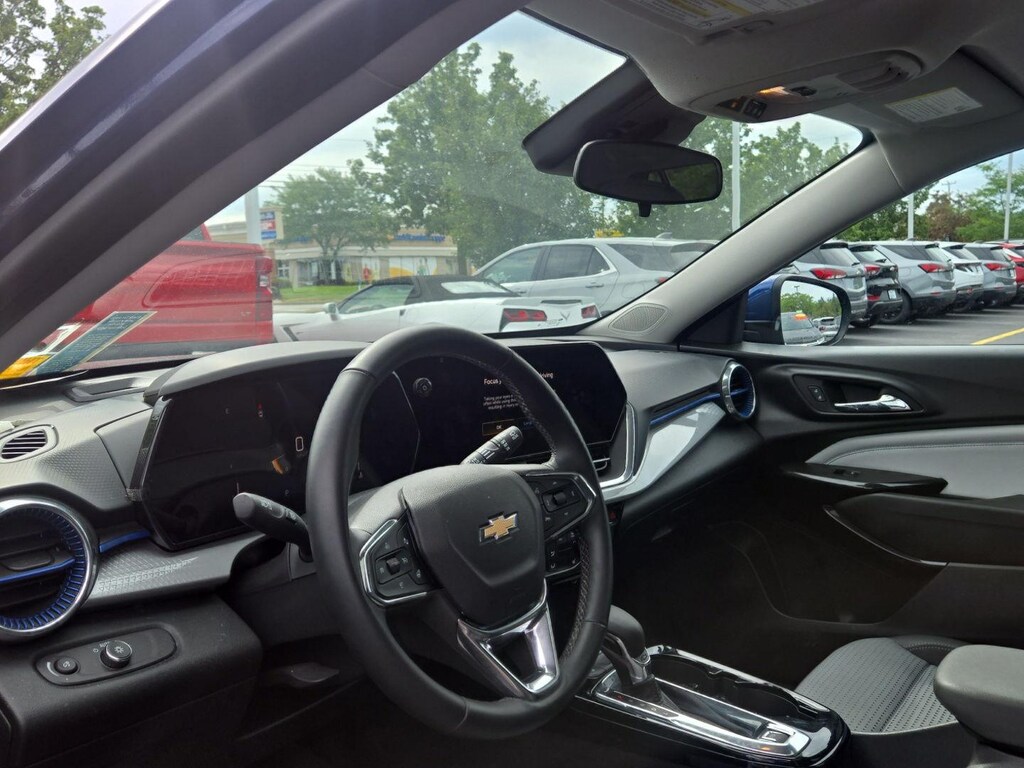 Used 2024 Chevrolet Trax LT SUV