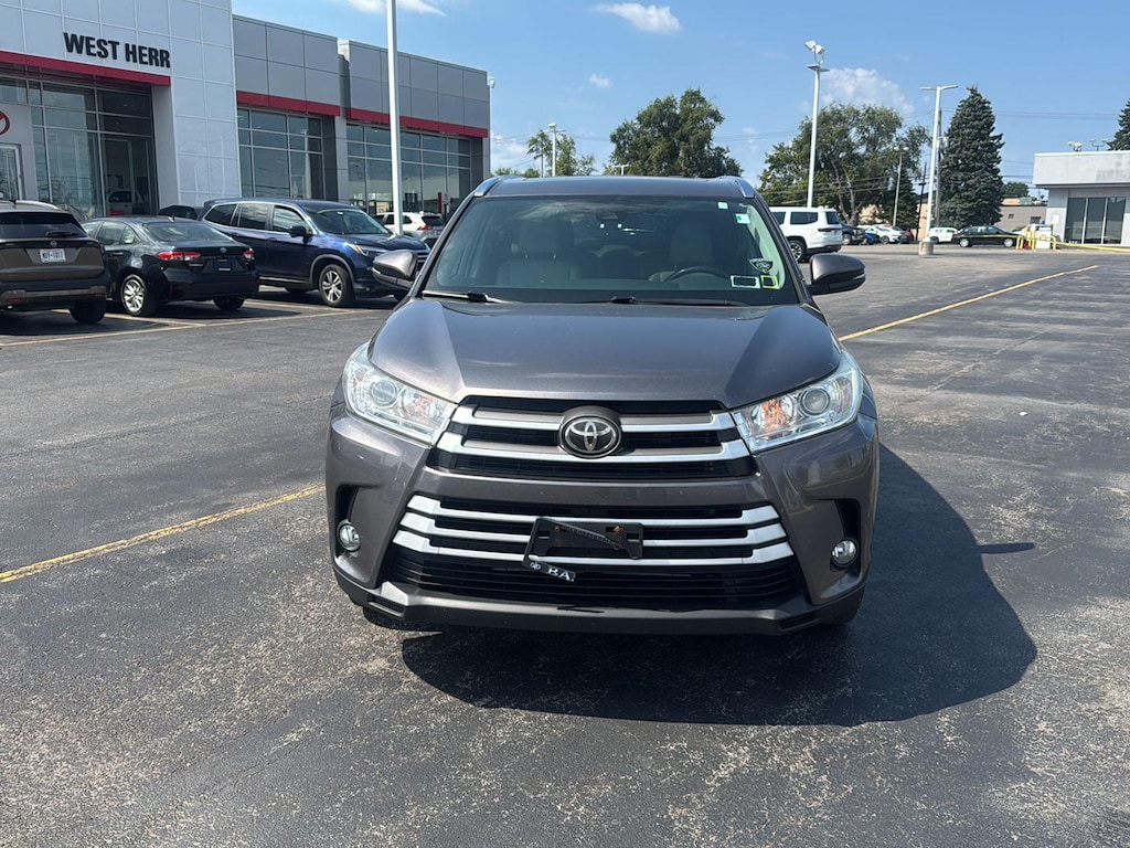 Used 2018 Toyota Highlander XLE SUV