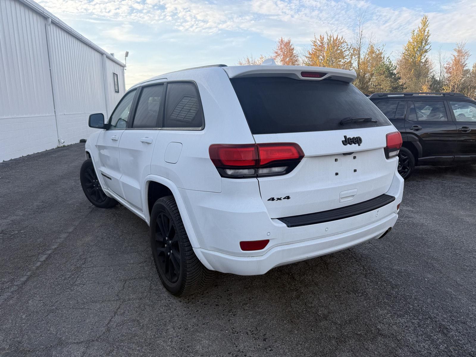 Used 2019 Jeep Grand Cherokee Altitude SUV
