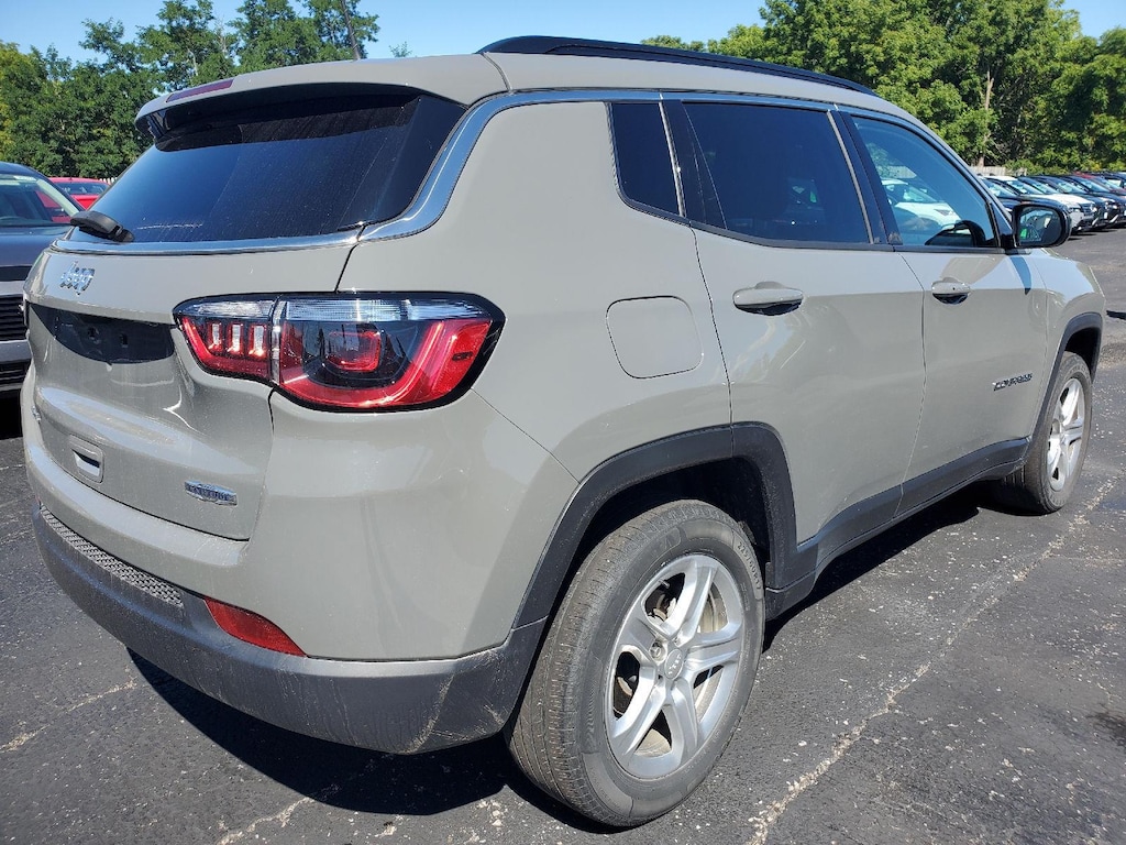 Used 2023 Jeep Compass Latitude SUV
