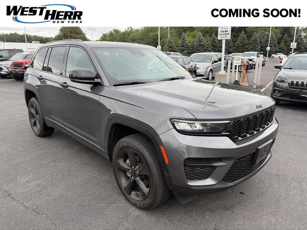 Used 2024 Jeep Grand Cherokee Altitude SUV