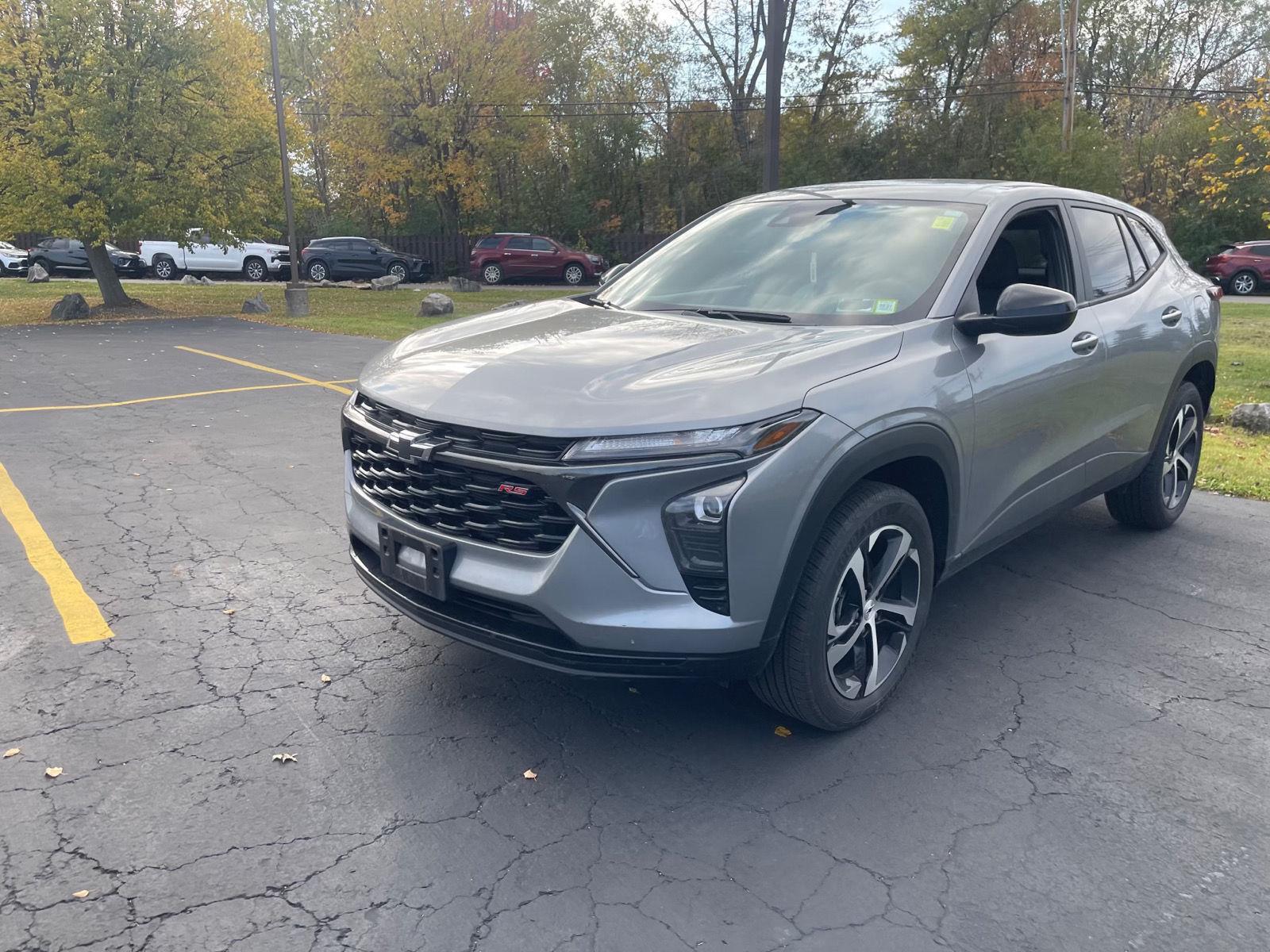Used 2024 Chevrolet Trax UV