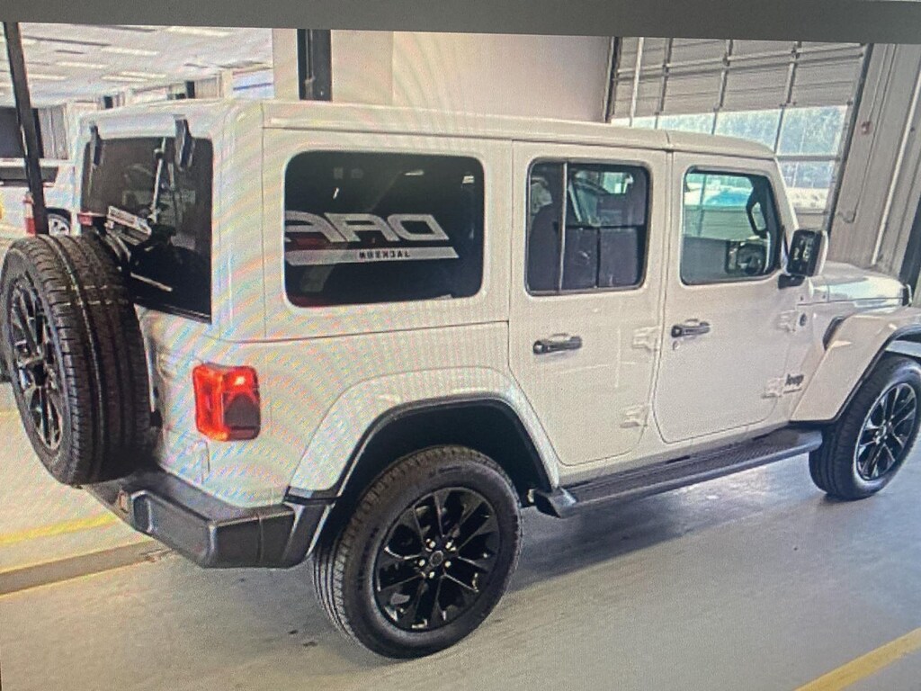 Used 2025 Jeep Wrangler 4xe Sahara SUV