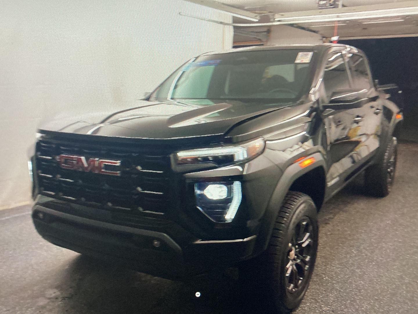 Used 2023 GMC Canyon Elevation Truck