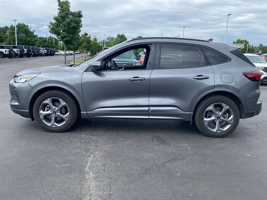 Used 2023 Ford Escape ST-Line Select SUV