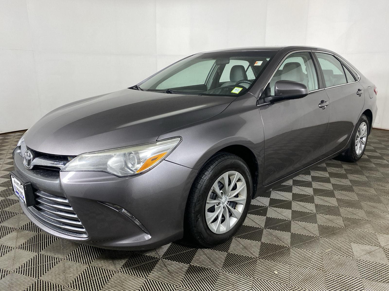 Used 2017 Toyota Camry LE Sedan