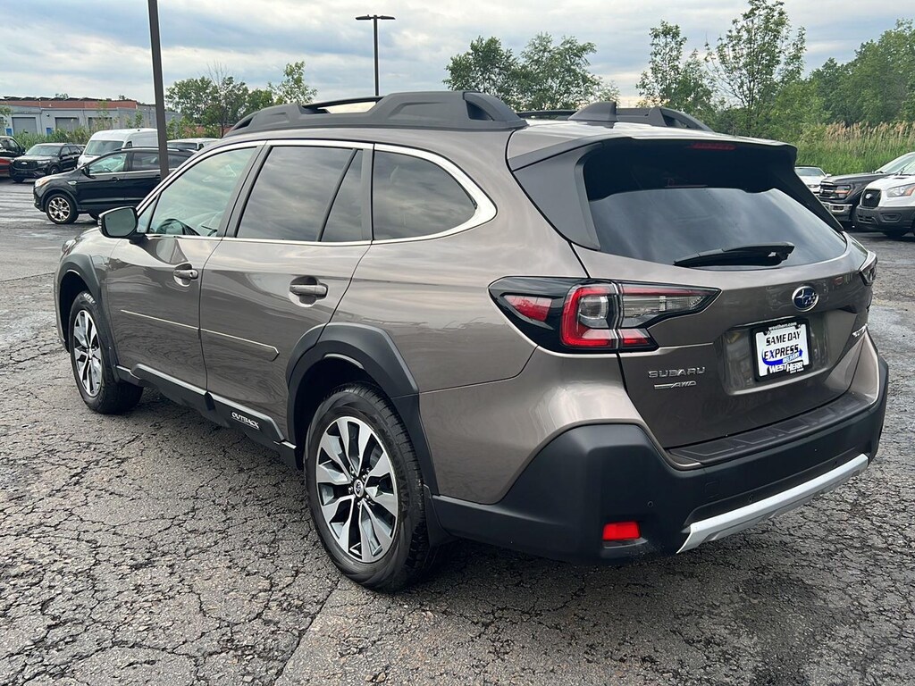 Used 2024 Subaru Outback Limited SUV