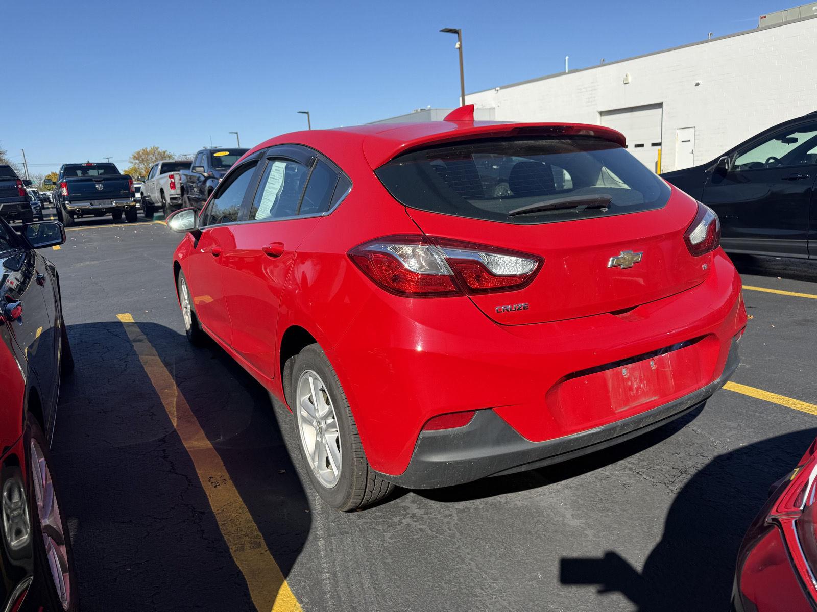 Used 2018 Chevrolet Cruze LT Hatchback
