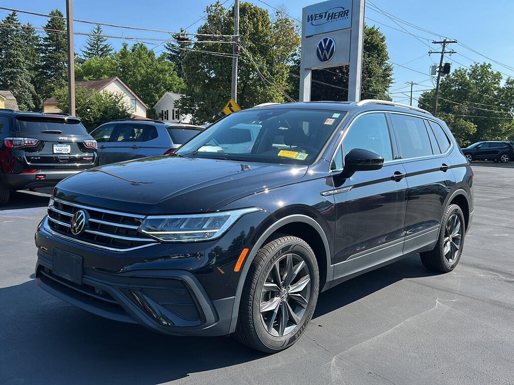 Certified 2024 Volkswagen Tiguan SE SUV