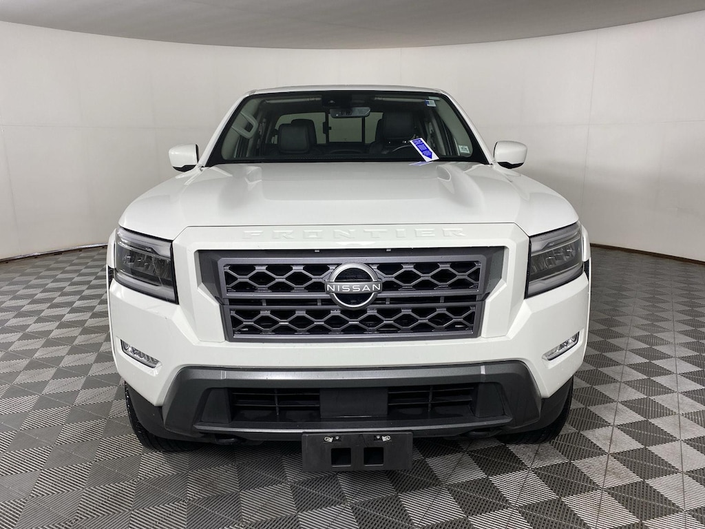 Used 2024 Nissan Frontier SL Truck