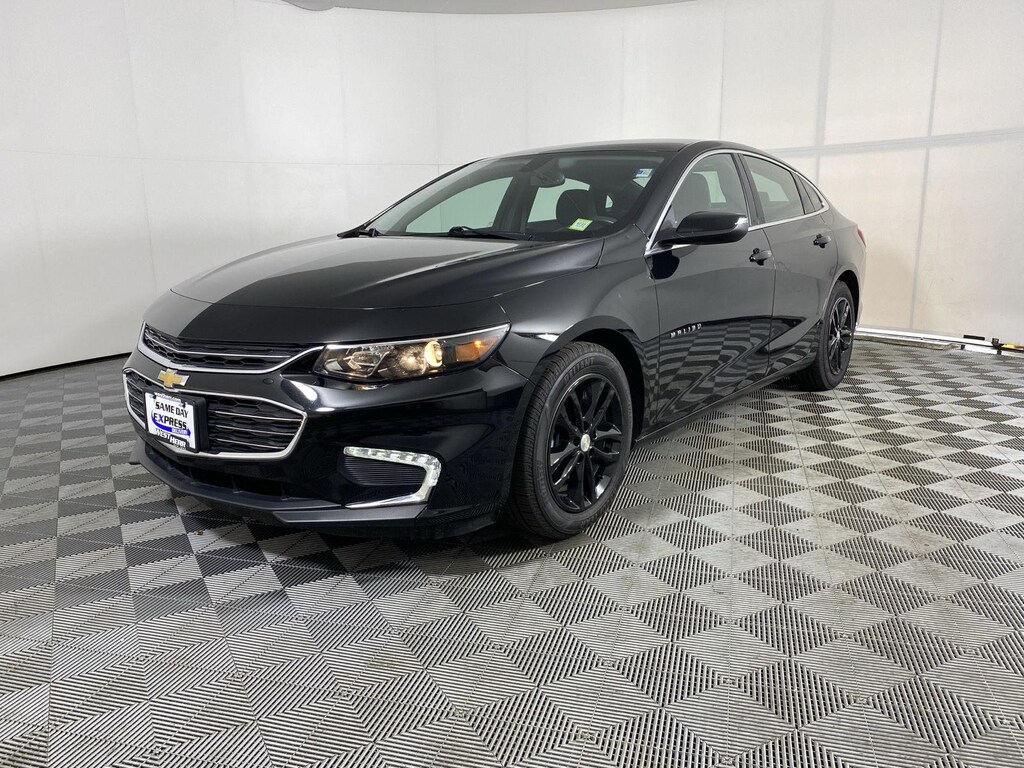 Used 2017 Chevrolet Malibu LT Sedan