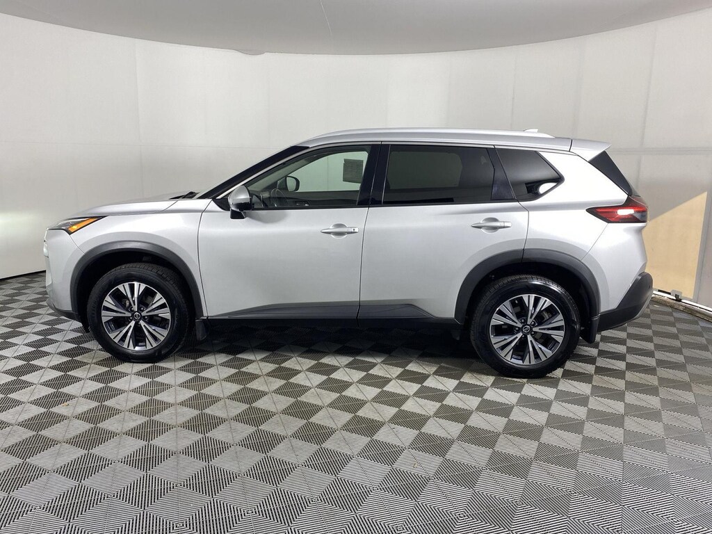 Used 2021 Nissan Rogue SV SUV