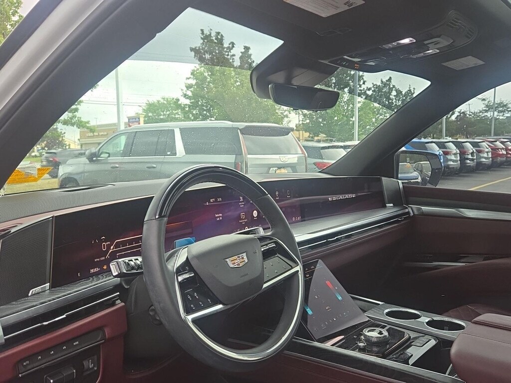 Used 2025 Cadillac Escalade 4WD Sport SUV