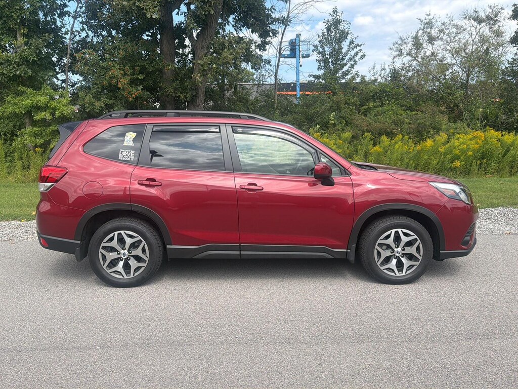Used 2024 Subaru Forester Premium SUV