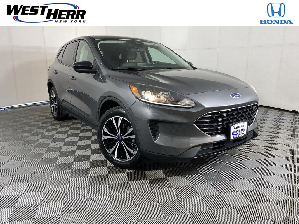 Used 2022 Ford Escape SE Hybrid SUV