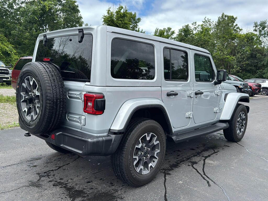 Used 2024 Jeep Wrangler Sahara SUV