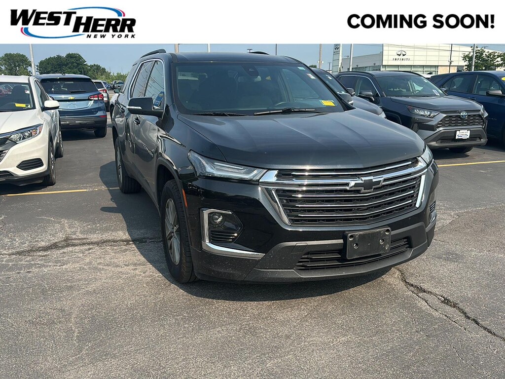 Used 2023 Chevrolet Traverse LT Cloth SUV