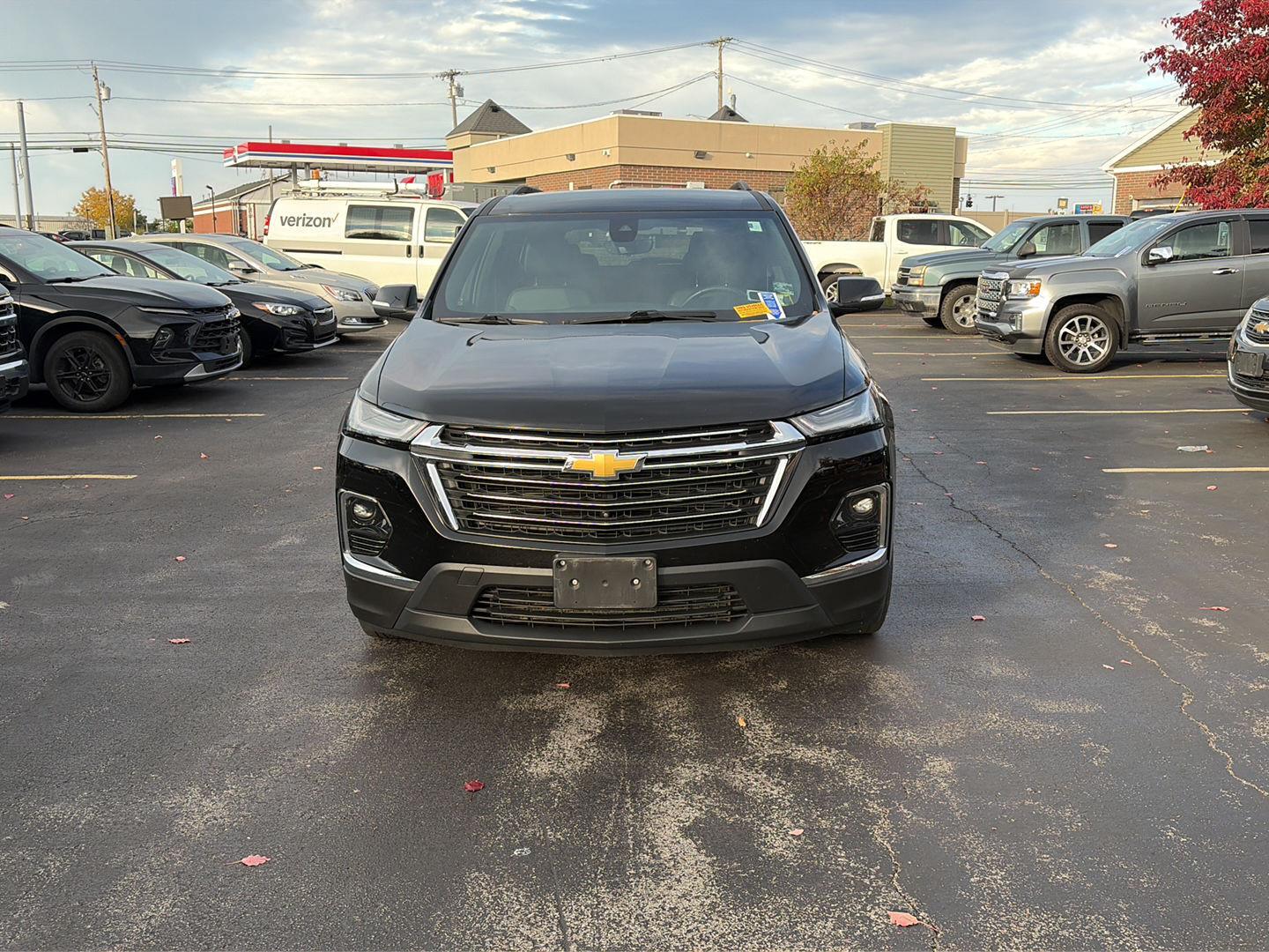 Used 2023 Chevrolet Traverse SUBN