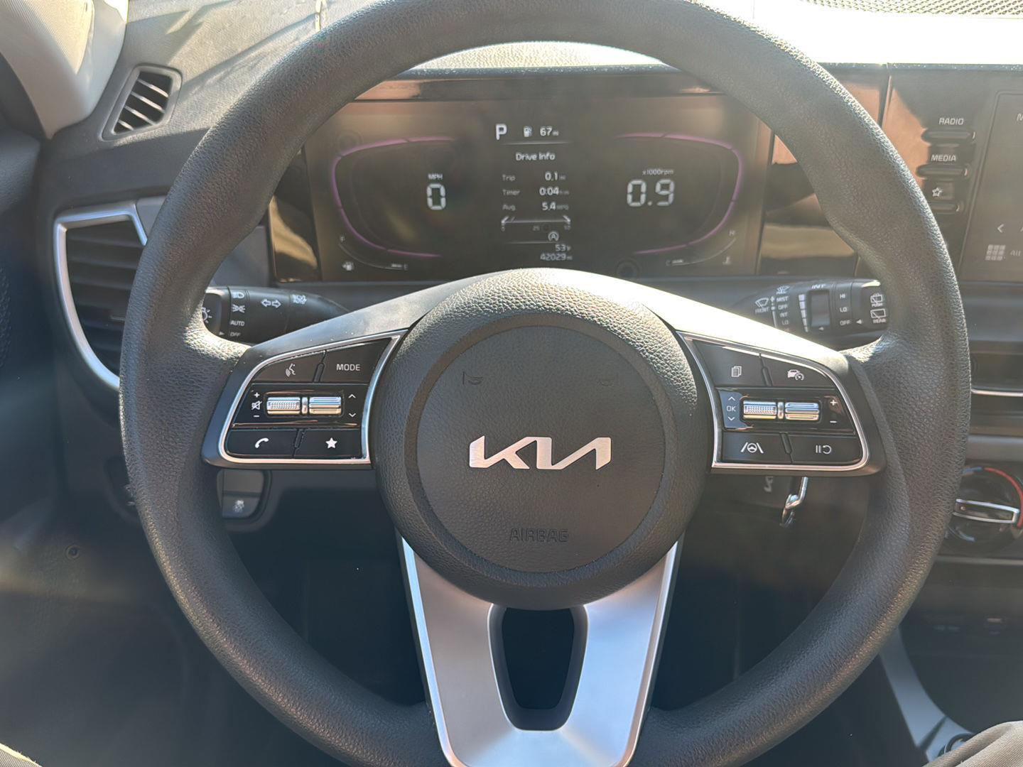 Used 2024 Kia Seltos LX SUV
