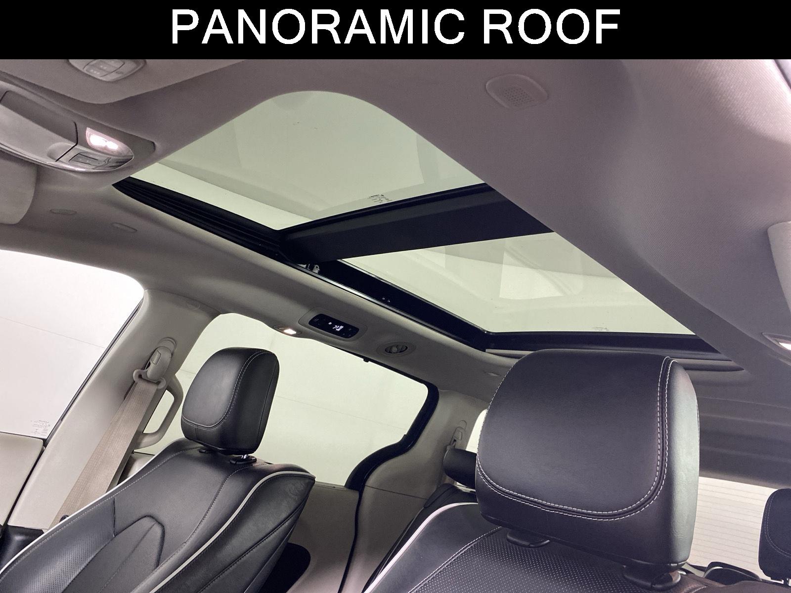 Used 2022 Chrysler Pacifica Limited Van