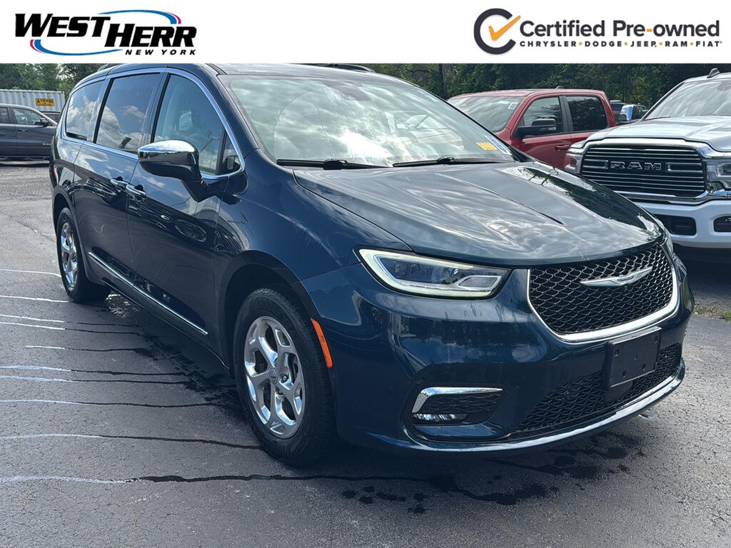 Used 2022 Chrysler Pacifica Limited Van