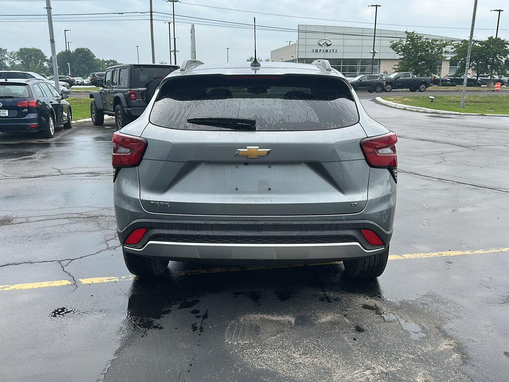 Used 2024 Chevrolet Trax LT SUV