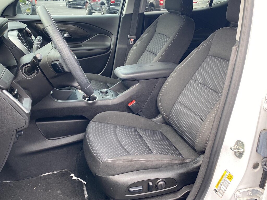 Used 2024 GMC Terrain SLE SUV