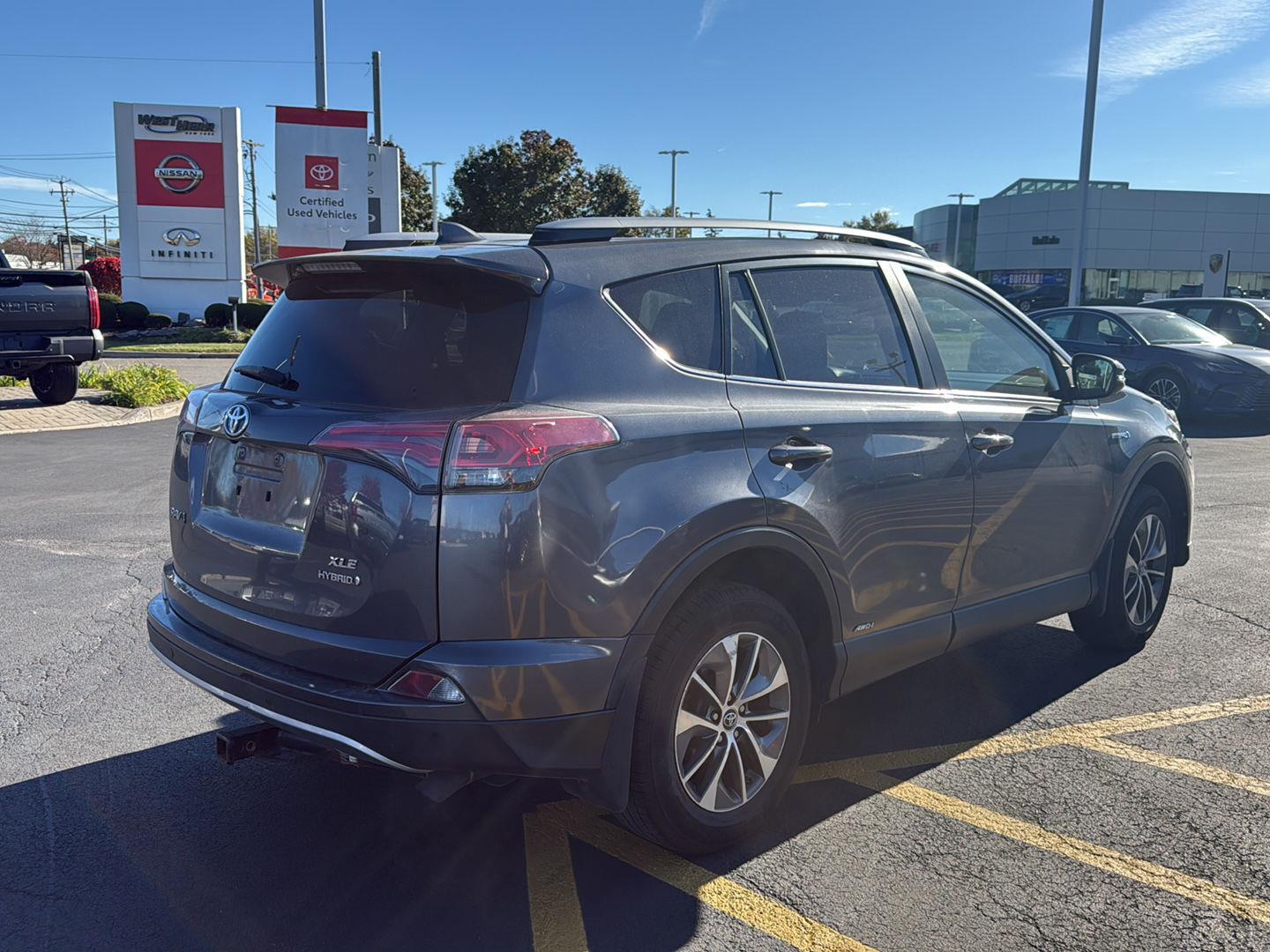 Used 2018 Toyota RAV4 Hybrid XLE SUV