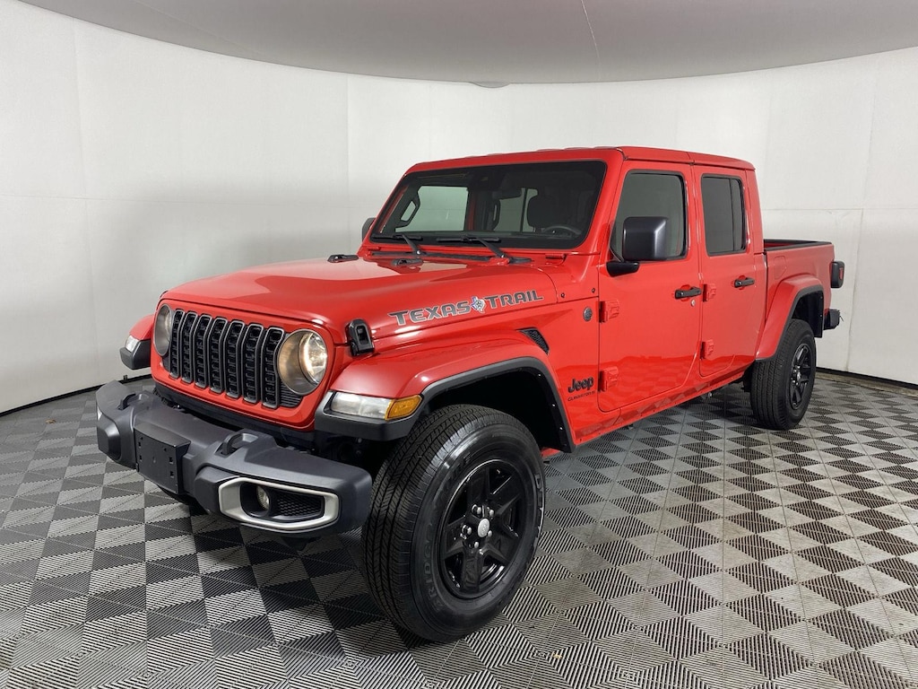 Used 2025 Jeep Gladiator Texas Trail Truck