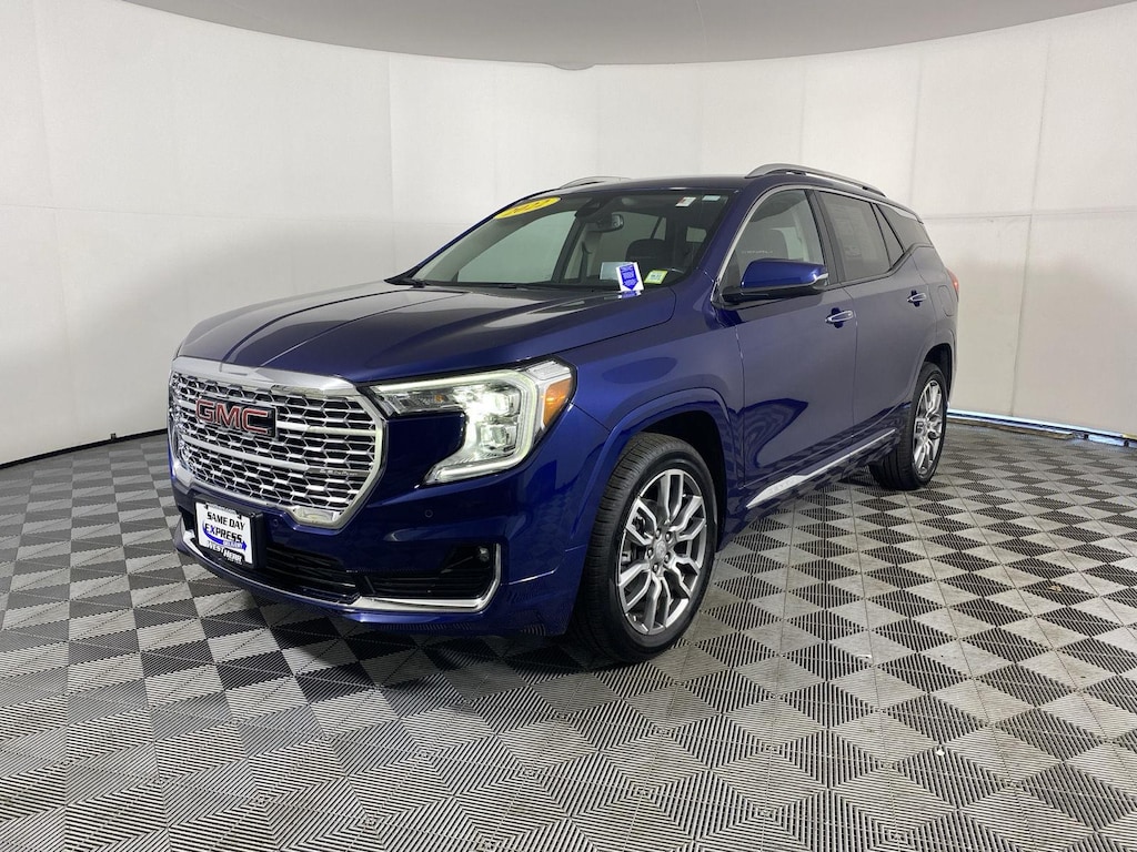 Used 2022 GMC Terrain Denali SUV