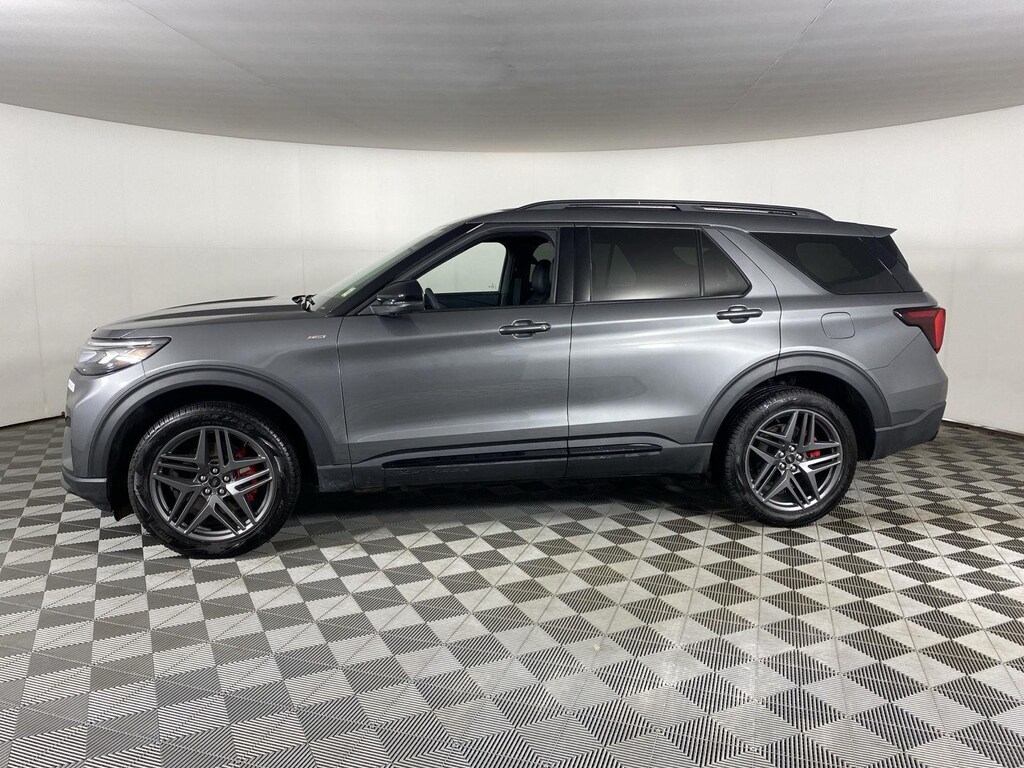 Used 2026 Ford Explorer UT